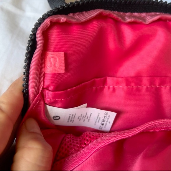 Lululemon Easy Access Crossbody Mini Bag - Picture 6 of 6